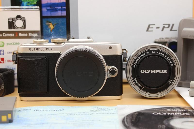 ขาย Olympus EPL 7+lens kit 14-42mm (สีเงืน) สภาพสวย เครื่องมีประกันศูนย์ ถึง 19-10-63 ชัตเตอร์ 5,458รูป  มี WiFiในตัว หน้าจอติดฟิล์มแล้ว เมนูไทย อุปกรณ์ครบ